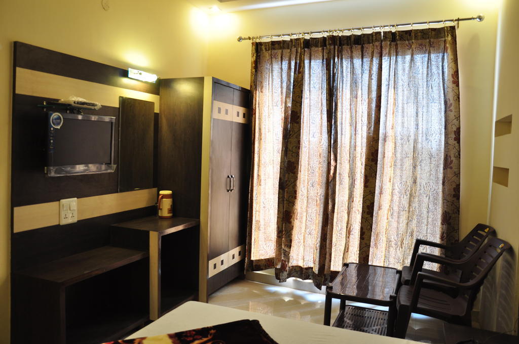Hotel Robin Amritsar Exterior foto